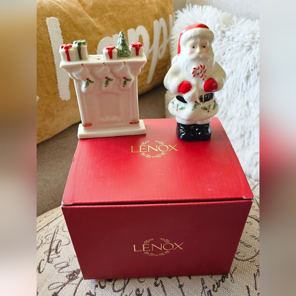 Lenox Holiday Santa & Fireplace Salt and Pepper